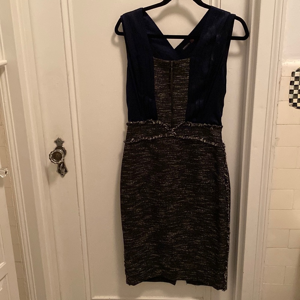 Magaschoni Size 6 barely worn navy silk/tweed dress.